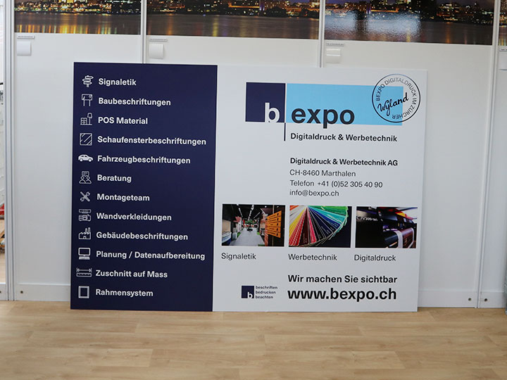 Gebäude + Signaletik