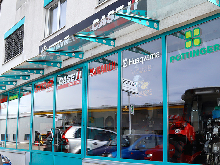 Gebäude + Signaletik